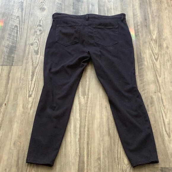 Women’s Navy LOFT Pants Size 10p - Picture 3 of 10